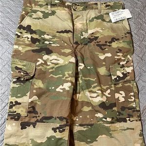NWT men's combat trouser pants large/short